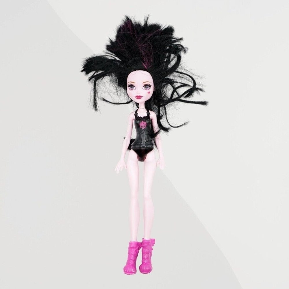 Monster High Ghoul Spirit Draculaura Cheerleader Doll DNV67 ~ 2015